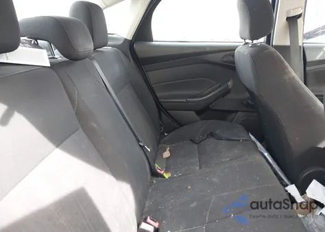 2016 Ford Focus S z USA, uszkodzony, nr VIN 1FADP3E24GL381519